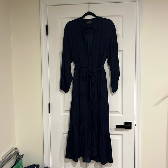 Dress Forum Maxi Dress Navy Long Sleeve - Picture 1 of 4